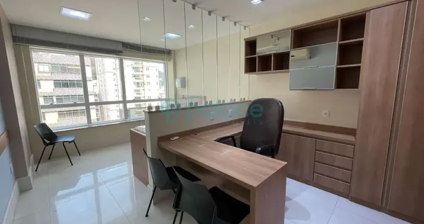 Sala comercial  com 42 m², mobiliada para consultório no centro por r$ 2.500,00 mais taxas.