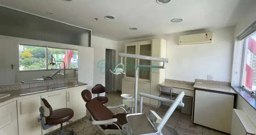 Sala comercial montada para consultório odontológico para locação no centro por r$ 2.200,00 mais taxas.