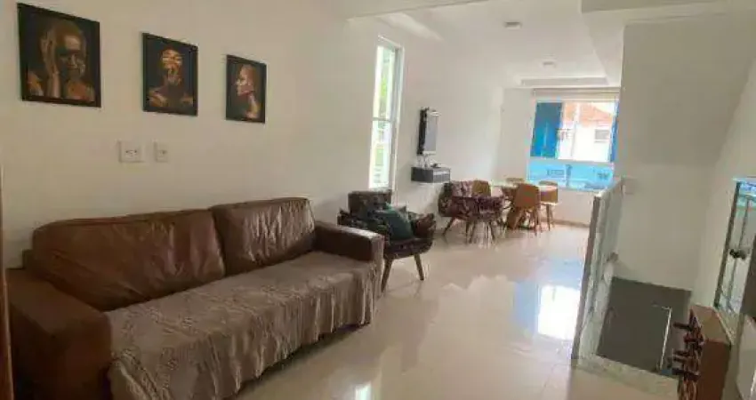 Casa à venda por R$ 750.000,00 - Marapé - Santos/SP