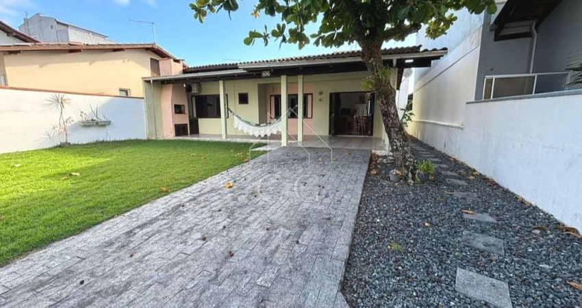 Casa com 3 quartos à venda na Rua Maceió, Balneário Enseada, São Francisco do Sul
