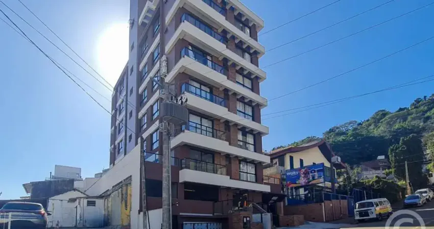Studio moderno no Centro de Florianópolis com vaga coberta