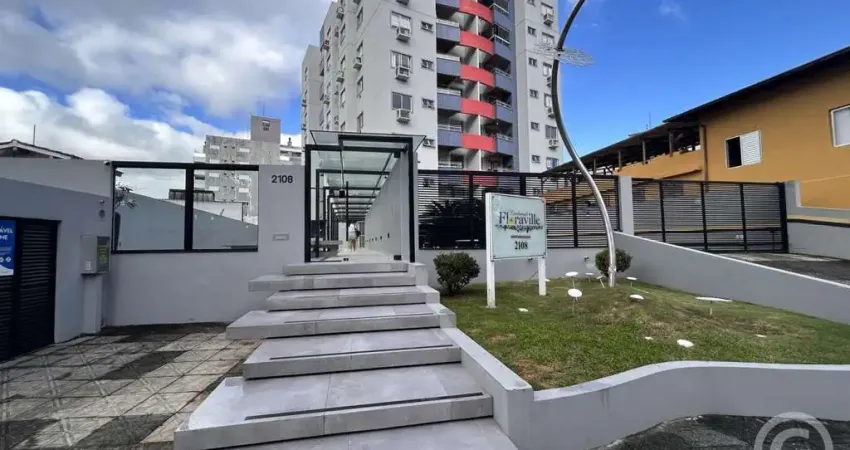 Apartamento semimobiliado com 79 m² no Itacorubi, ideal para famílias