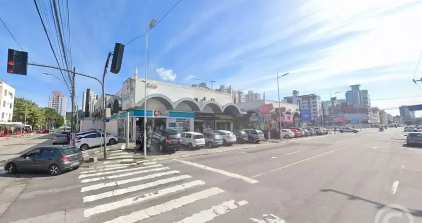 Loja comercial estrategicamente localizada no Kobrasol, em São José