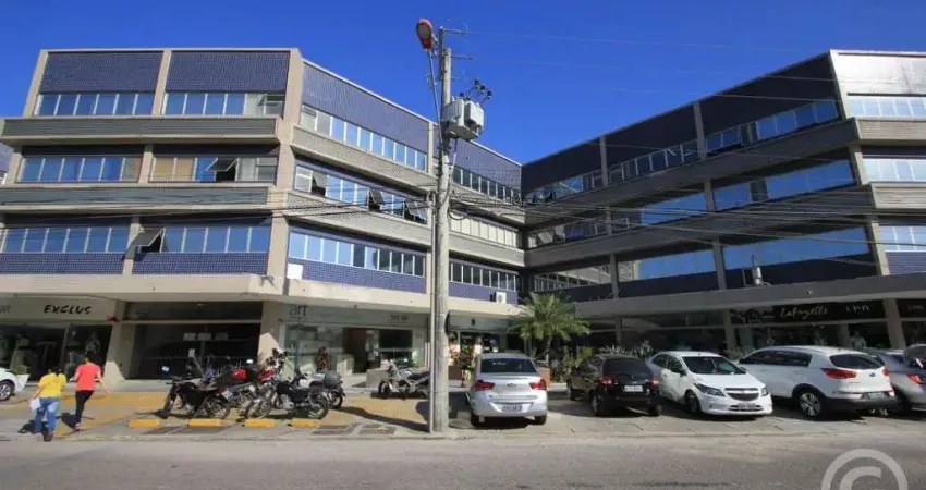 Sala comercial estratégica, de 100 m², em São José
