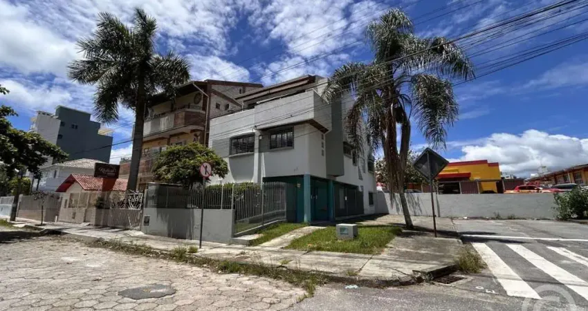 Espaço comercial amplo e estratégico em Florianópolis: ideal para o seu negócio prosperar
