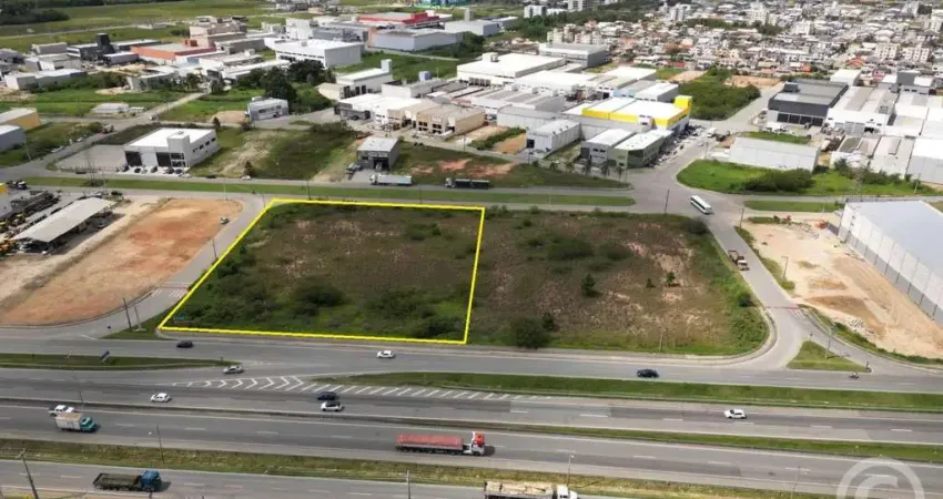Terreno estratégico para grandes negócios em Palhoça