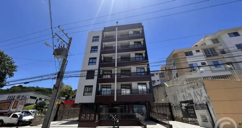 Studio semimobiliado perto da UFSC: praticidade e conforto no Saco dos Limões