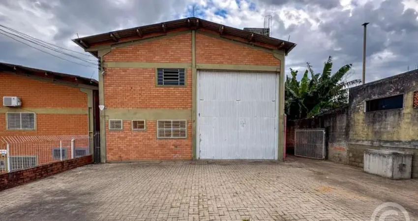 Espaço amplo e estratégico para o seu negócio na Serraria, São José