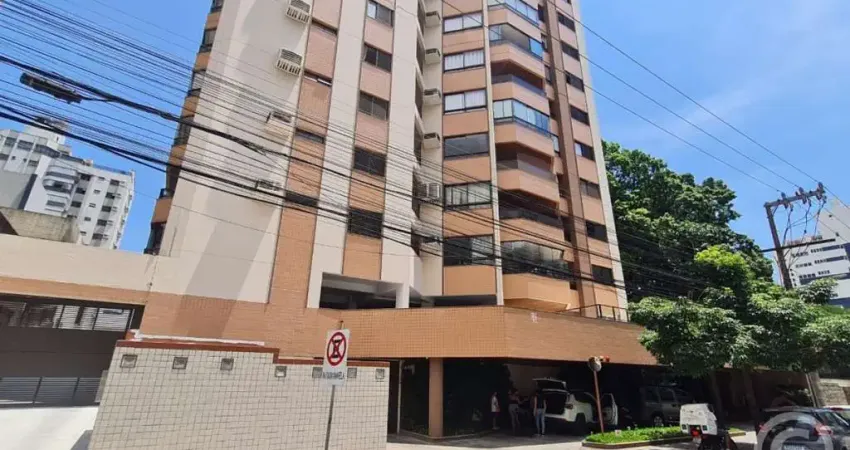 Apartamento amplo, perfeito para famílias, no coração de Florianópolis