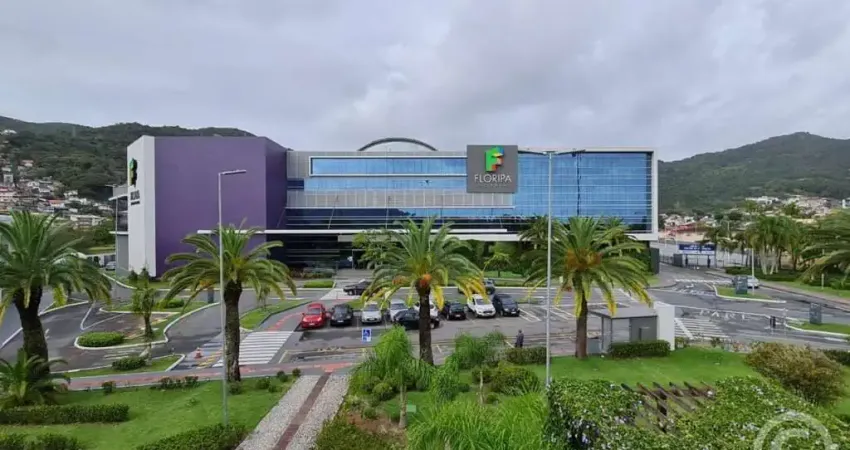 Estabeleça seu negócio em uma sala comercial de alto padrão no Floripa Shopping