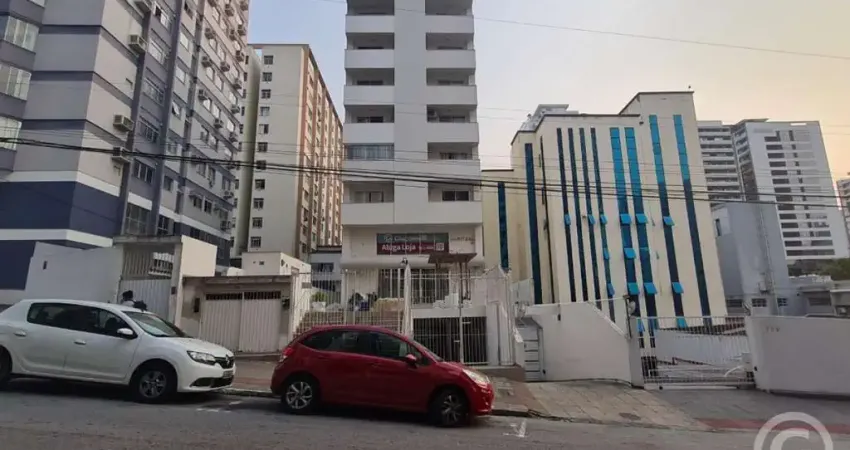 Loja comercial ampla no centro de Florianópolis, perfeita para seu negócio