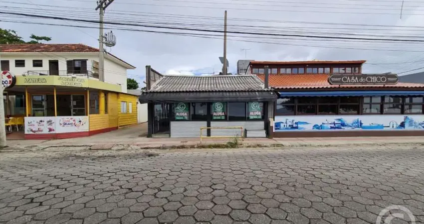Aluguel perfeito para empreendedores: ampla casa comercial na Lagoa da Conceição