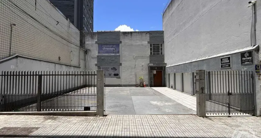 Sala comercial no Centro de Florianópolis: estratégica e pronta para impulsionar seu negócio