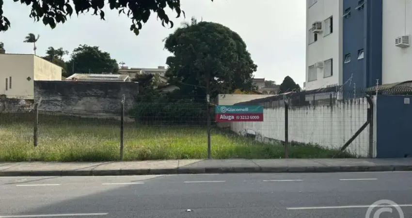 Espaçoso terreno comercial para alugar em Capoeiras, Florianópolis