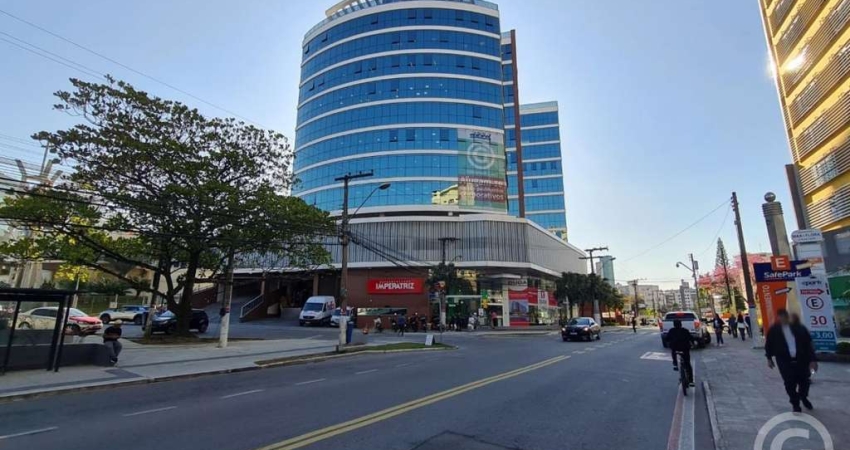Sala comercial nova no coração de Florianópolis, perfeita para o crescimento do seu negócio
