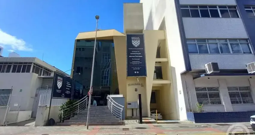 Prédio comercial semimobiliado no centro de Florianópolis: estrutura completa para o sucesso do seu negócio