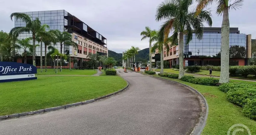 Espaço corporativo amplo e estratégico em Florianópolis