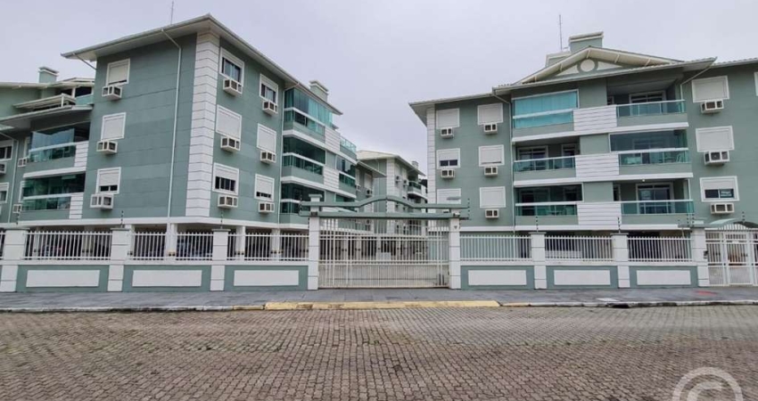 Apartamento espaçoso para alugar no bairro Ingleses do Rio Vermelho
