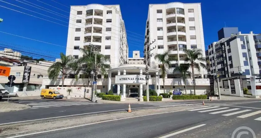 More em frente à UFSC: apartamento semimobiliado com 3 quartos e lazer completo