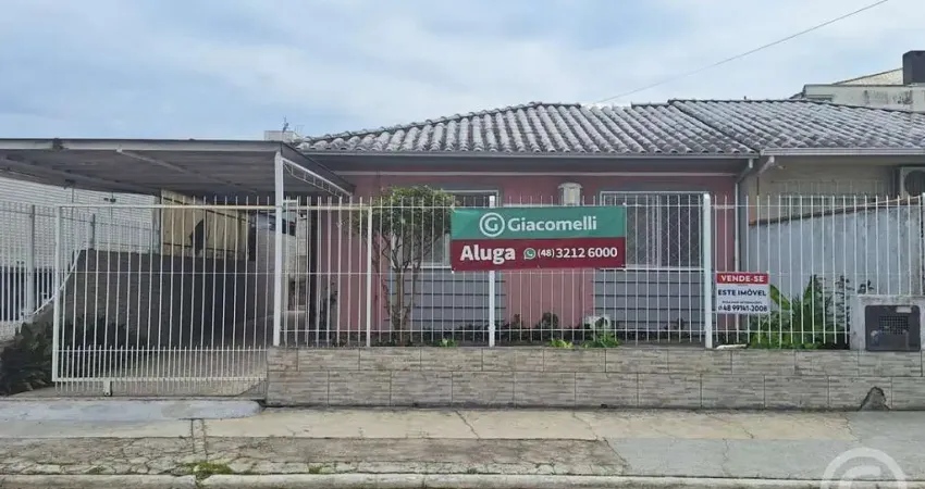 Conforto e comodidade esperam por você e sua família em palhoça