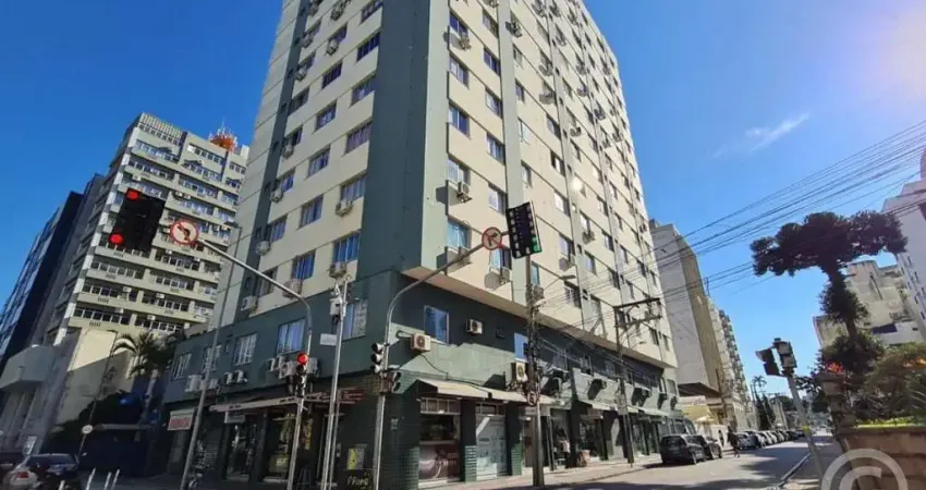 Apartamento com 2 quartos para alugar na Praça Pereira Oliveira, Centro, Florianópolis