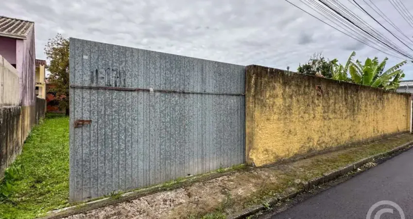 Explore as possibilidades do seu negócio em um amplo terreno em coqueiros, florianópolis