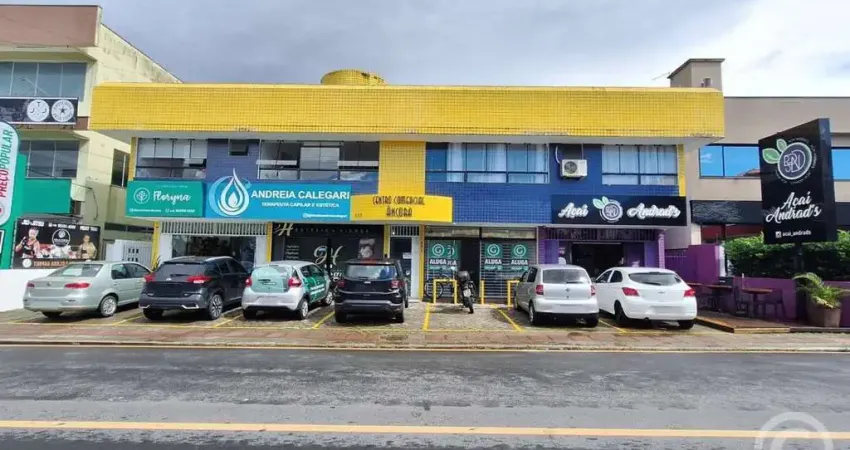 Loja comercial em são josé: 46 m² com sete vagas de estacionamento