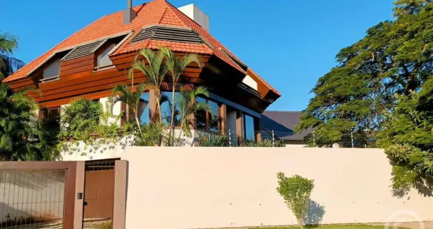 Casa espaçosa em Itaguaçu com vista para o mar e completa infraestrutura