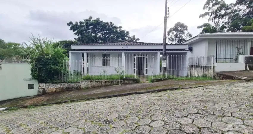 Espaço e conforto em uma casa residencial ideal para sua família no bairro Trindade