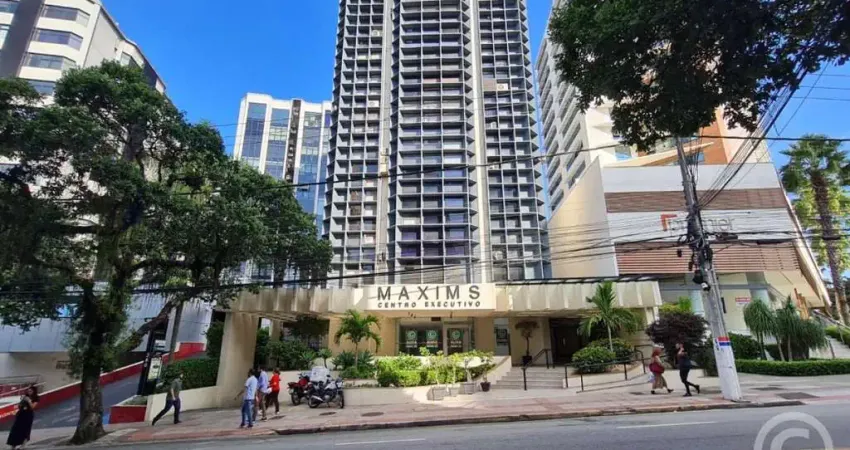 de garagem comercial no centro de Florianópolis: perfeita para ampliar seus negócios