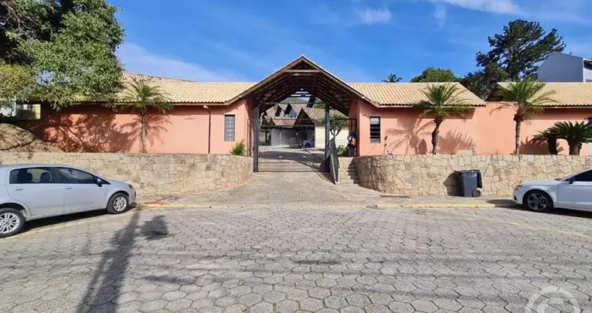 Casa aconchegante em condomínio fechado em Santo Antônio de Lisboa