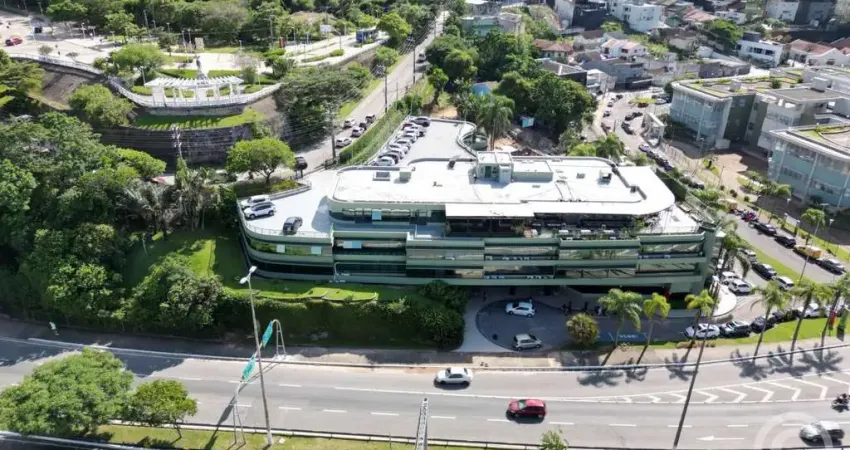 Sala comercial ampla para alugar na avenida Beira-Mar Norte