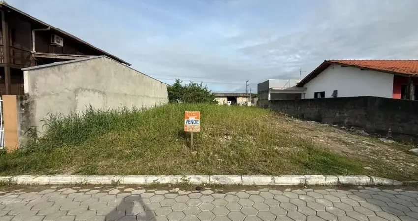 Terreno à venda na Rua Brasília, 1000, Itacolomi, Balneário Piçarras