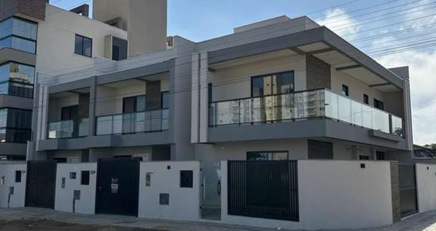 Casa com 3 quartos à venda na Rua Nonato Costa, 350, Itacolomi, Balneário Piçarras