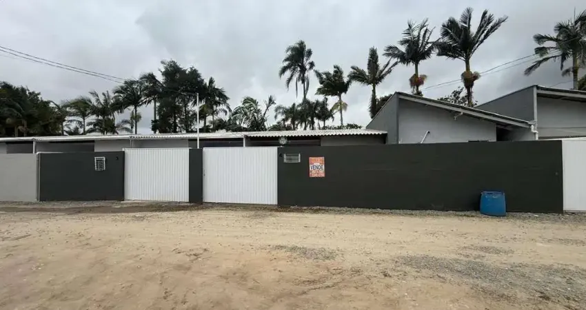Casa com 2 quartos à venda na Rua Catarina Silva Felau, 300, Nossa Senhora de Fátima, Penha