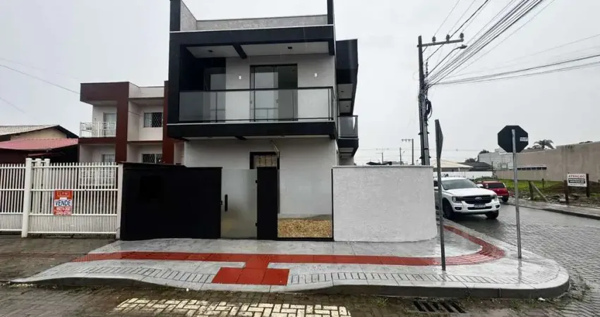 Sobrado de esquina pronto para morar no itacolomi balneário piçarras sc