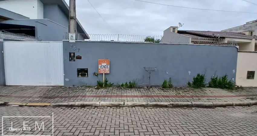 Casa com 2 quartos à venda na Rua Querência, 757, Itacolomi, Balneário Piçarras