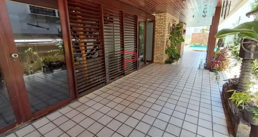 Casa com 6 quartos + DCE no Jardim Oceania  -  João Pessoa