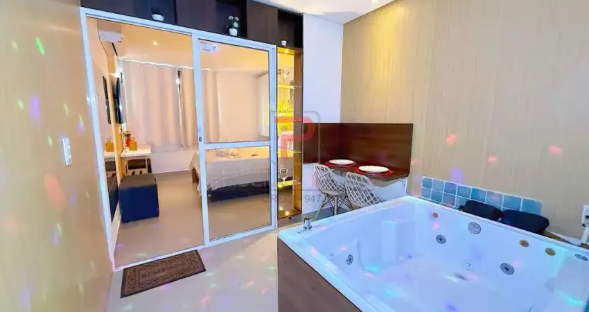 Flat TODO PROJETADO e MOBILIADO a 100m do mar no Jardim Oceania  -  João Pessoa