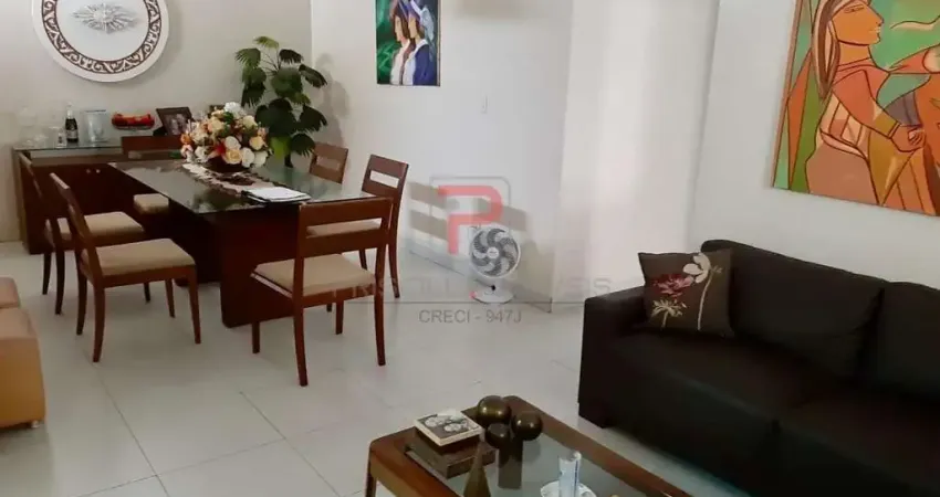 Casa ampla com 4 quartos + dce no coração do privilegiado bairro miramar!