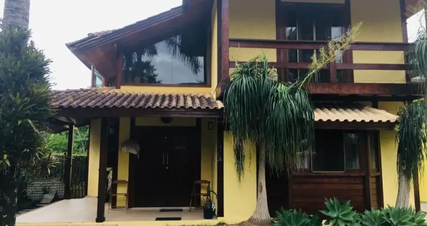 Seu refúgio dos sonhos em Vargem Grande!  Se você procura conforto, privacidade e qualidade de vida em um só lugar, essa é a casa perfeita pra você!
