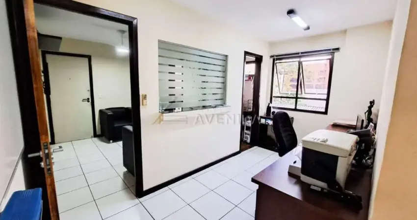 Sala comercial com 1 sala à venda na Rua Senador Souza Naves, --, Centro, Londrina