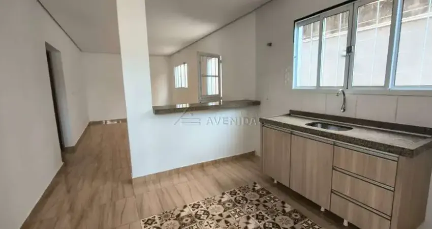 Casa com 2 quartos para alugar na Bombaim, --, Cláudia, Londrina