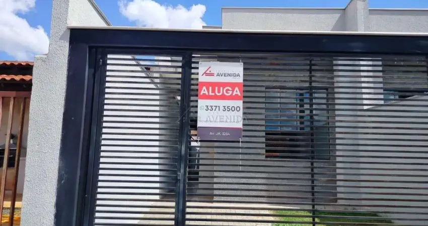 Casa com 3 quartos para alugar na Avenida Duque de Caxias, --, Catuai, Londrina