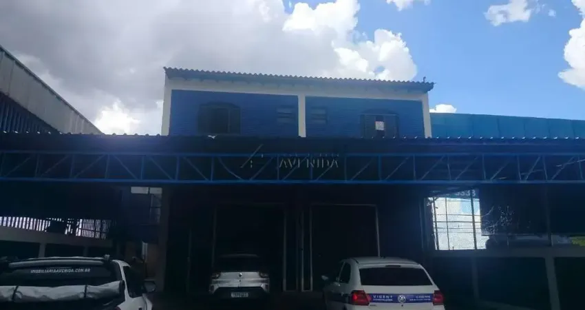 Casa com 8 quartos para alugar na Avenida Brasília, --, Yara, Londrina