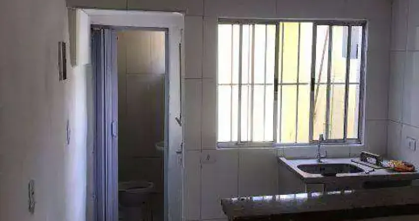 Casa com 1 quarto para alugar na Rua Firmino Alves, 186, Parque São Lucas, São Paulo