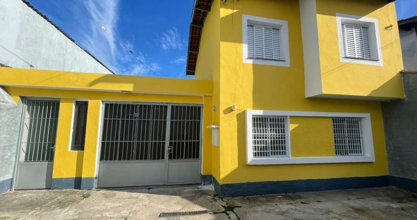 Casa - Sobrado Padrão, para Aluguel em São Paulo/SP