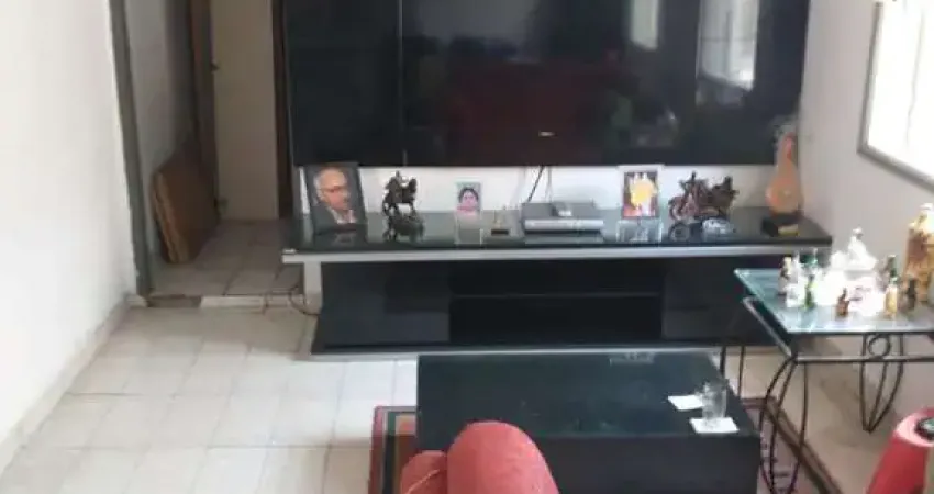 Casa com 3 quartos à venda na Rua Ibiporã, 1, Vila Divina Pastora, São Paulo