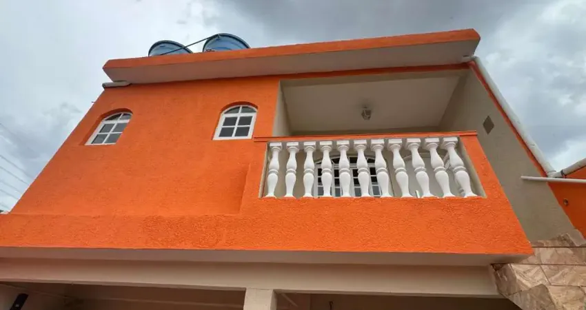 Casa com 2 quartos para alugar na Rua Titara, 114, Sítio Pinheirinho, São Paulo