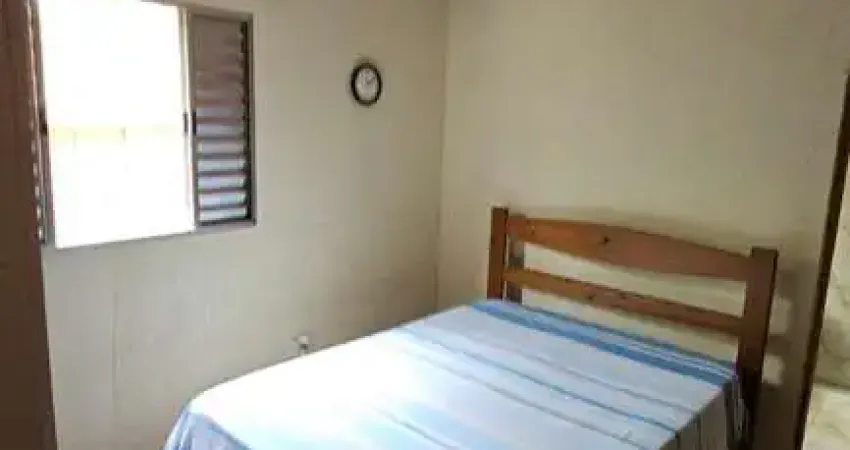 Casa com 2 dormitorios,próximo a praia da maranduba em ubatuba-sp.